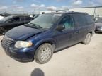 2005 Chrysler Town & Country LX