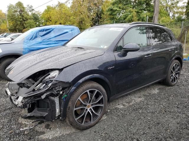 2022 Porsche Cayenne E-Hybrid