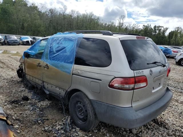 2003 Toyota Sienna CE