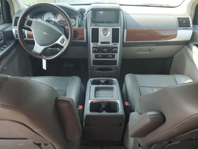 2008 Chrysler Town & Country Touring