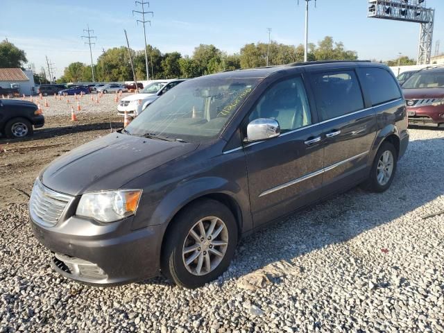 2015 Chrysler Town & Country Touring L