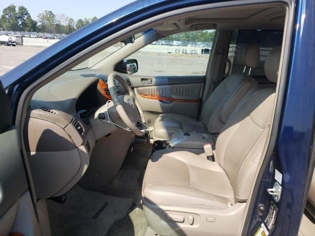 2007 Toyota Sienna XLE