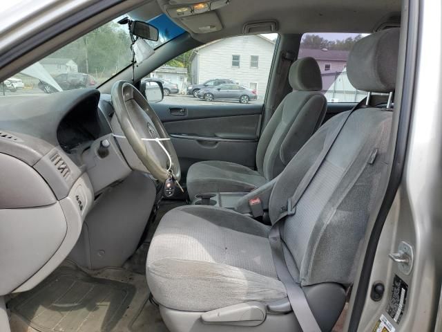 2008 Toyota Sienna CE