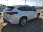 2022 Toyota Highlander Hybrid Limited