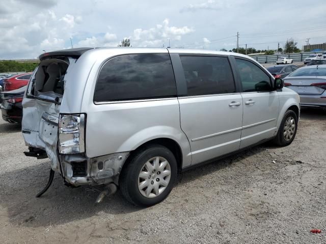 2009 Chrysler Town & Country LX