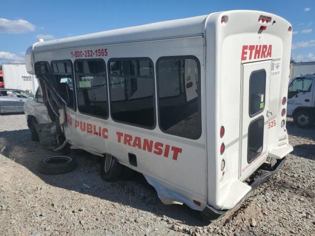 2022 Ford Econoline E350 Super Duty Cutaway Van