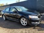 2014 Volkswagen Passat SE