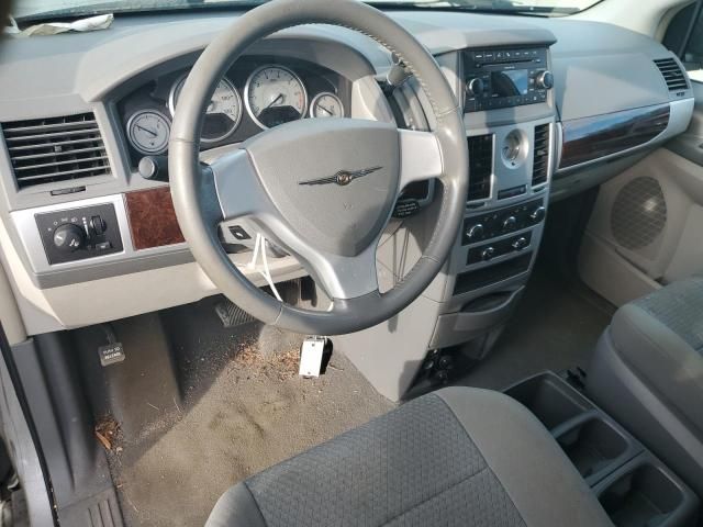 2010 Chrysler Town & Country Touring