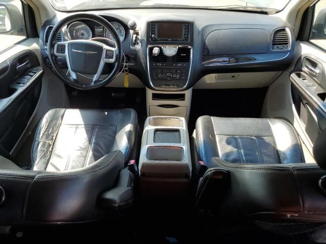 2012 Chrysler Town & Country Touring