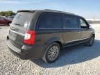 2016 Chrysler Town & Country Touring L