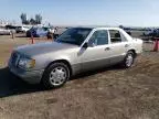 1995 Mercedes-Benz E 320 Base