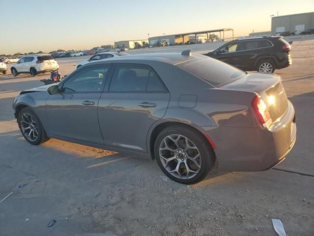 2018 Chrysler 300 Touring