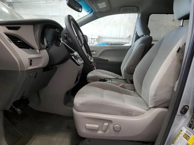 2015 Toyota Sienna LE