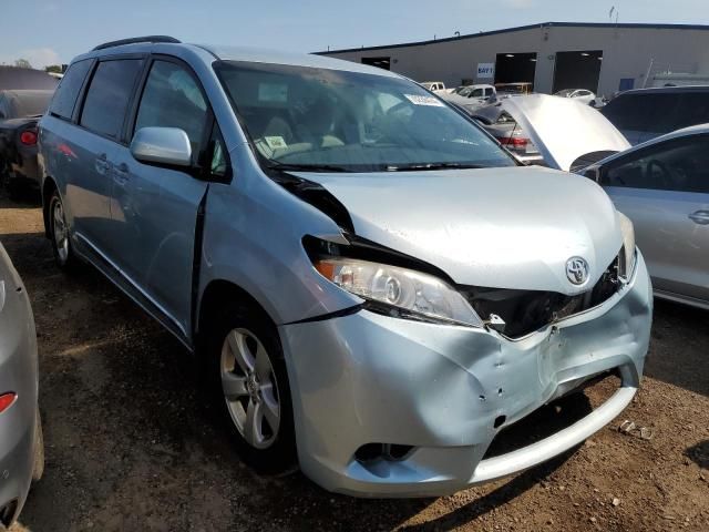 2015 Toyota Sienna LE