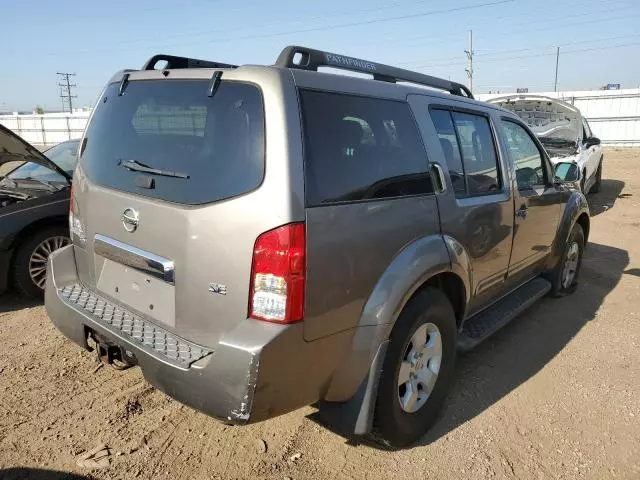 2006 Nissan Pathfinder LE