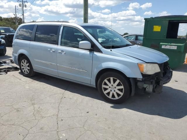 2013 Chrysler Town & Country Touring