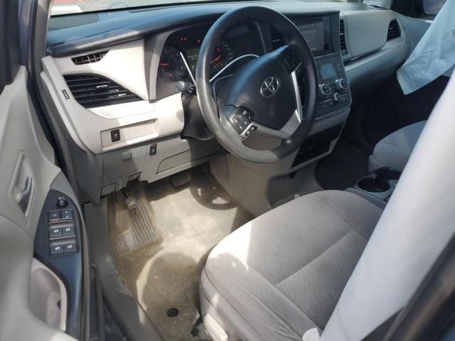 2015 Toyota Sienna LE