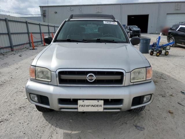 2004 Nissan Pathfinder LE