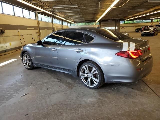 2016 Infiniti Q70 3.7