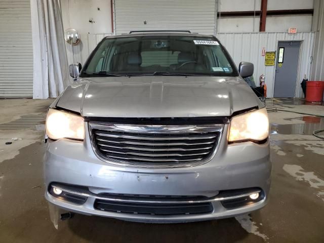 2013 Chrysler Town & Country Touring