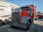 2000 Kenworth Construction W900