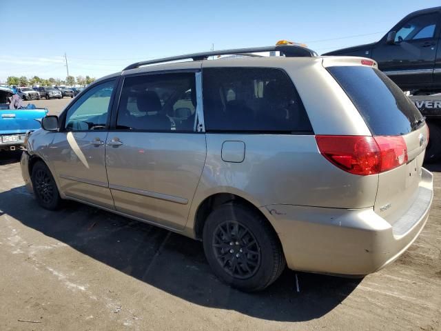 2009 Toyota Sienna CE