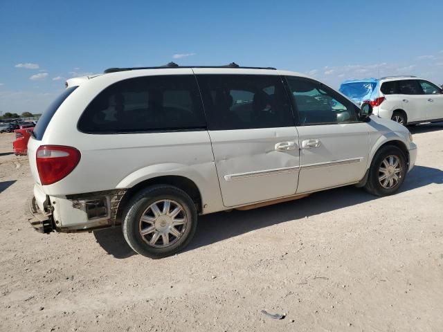 2005 Chrysler Town & Country Touring