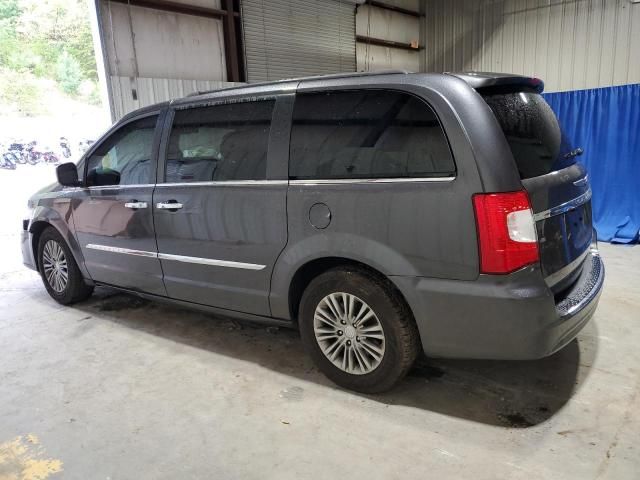 2016 Chrysler Town & Country Touring L