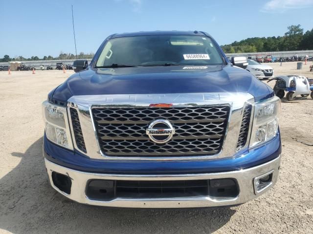 2017 Nissan Titan SV