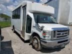 2014 Ford Econoline E450 Super Duty Cutaway Van