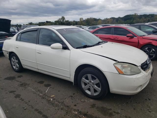 2004 Nissan Altima Base