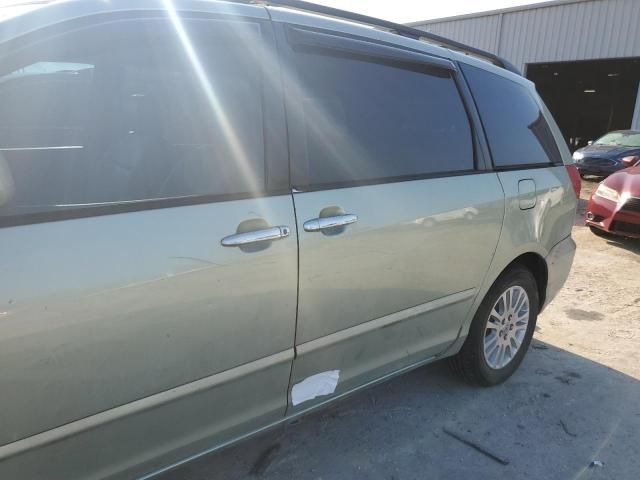 2007 Toyota Sienna XLE