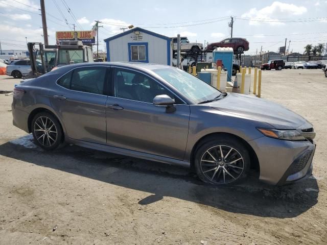 2021 Toyota Camry SE