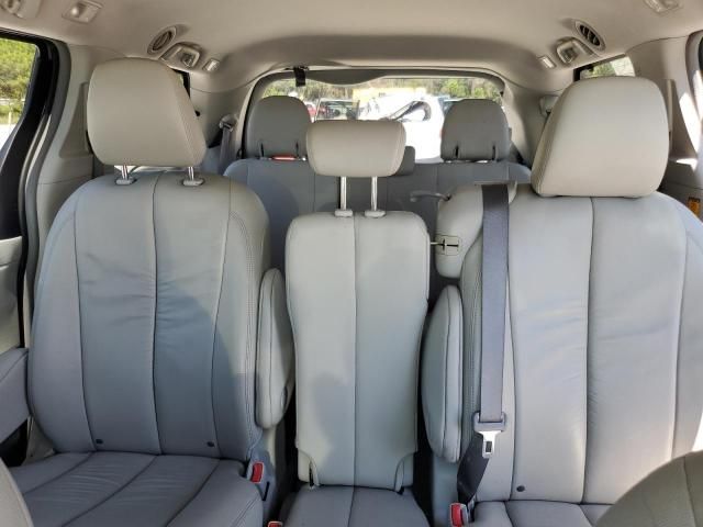 2011 Toyota Sienna XLE