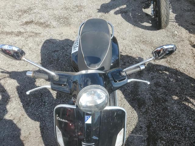 2010 Vespa GTS 300 Super