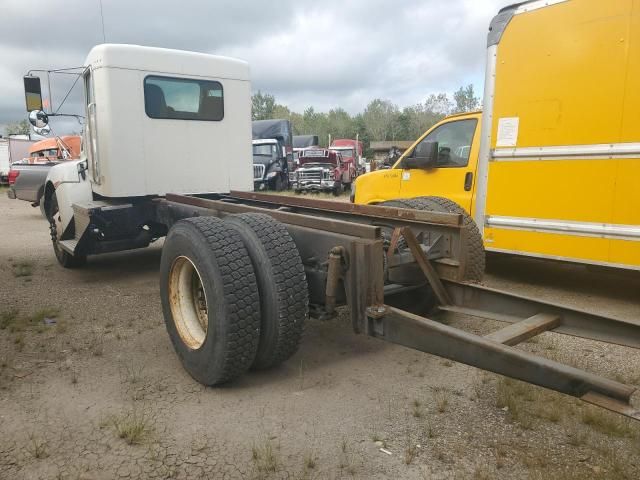 2014 Kenworth Construction T370