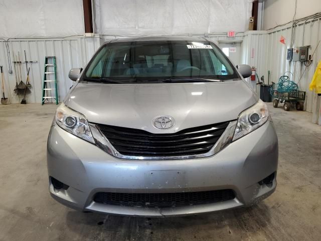 2011 Toyota Sienna LE