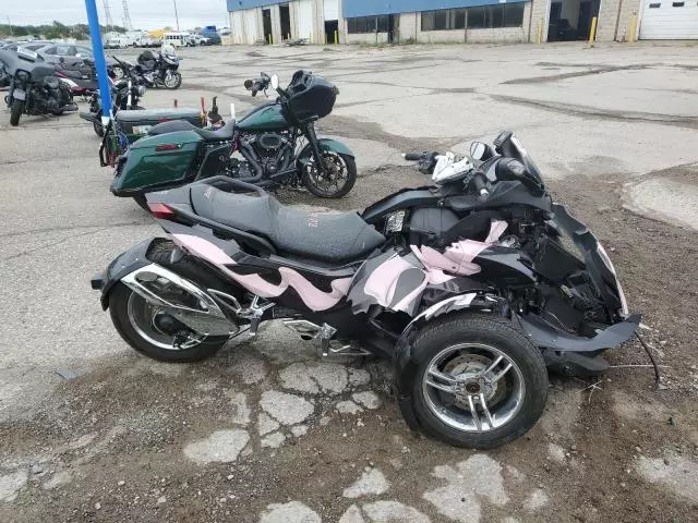 2009 Can-Am Spyder Roadster RS