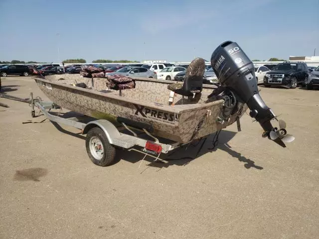 2010 Xpress Boat