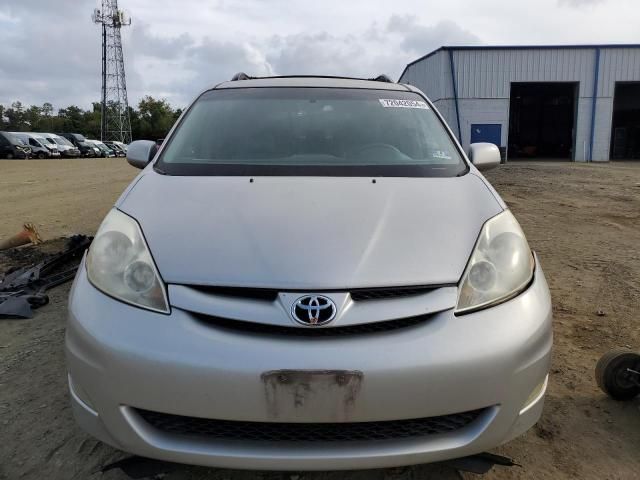 2007 Toyota Sienna XLE