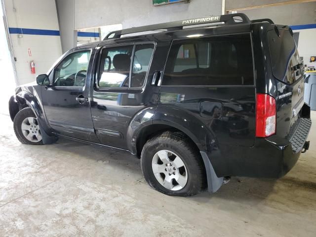 2006 Nissan Pathfinder LE