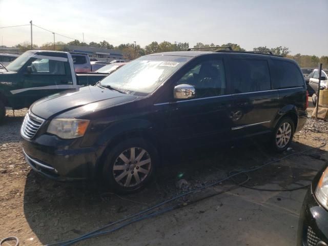 2011 Chrysler Town & Country Touring L