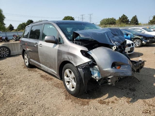 2015 Toyota Sienna LE