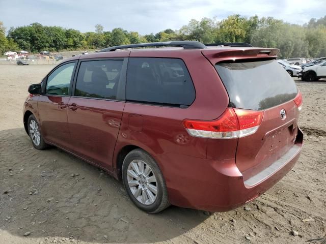 2013 Toyota Sienna LE