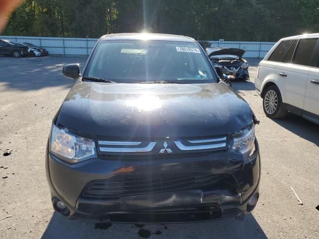 2014 Mitsubishi Outlander ES