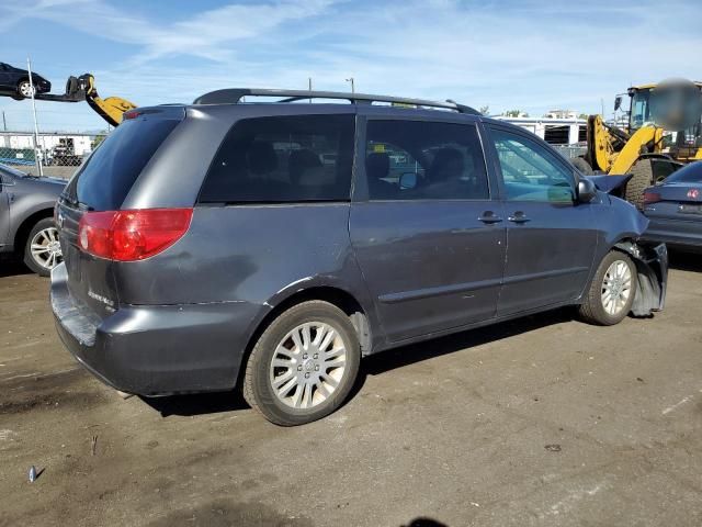 2009 Toyota Sienna LE