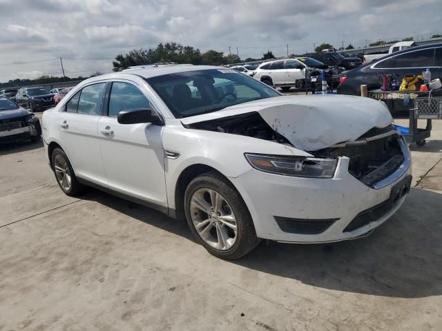 2015 Ford Taurus SE