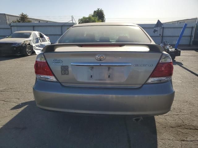 2005 Toyota Camry LE