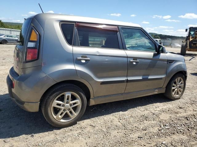 2011 KIA Soul +