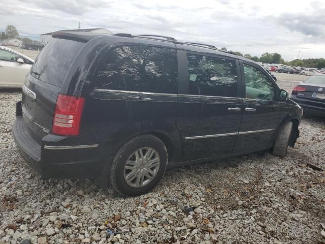 2010 Chrysler Town & Country Limited